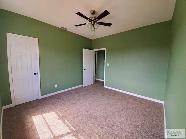 Building Photo - 510 W Buchanan St