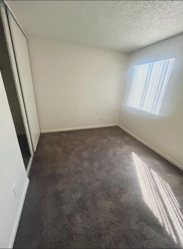 Building Photo - 1750 Karen Ave