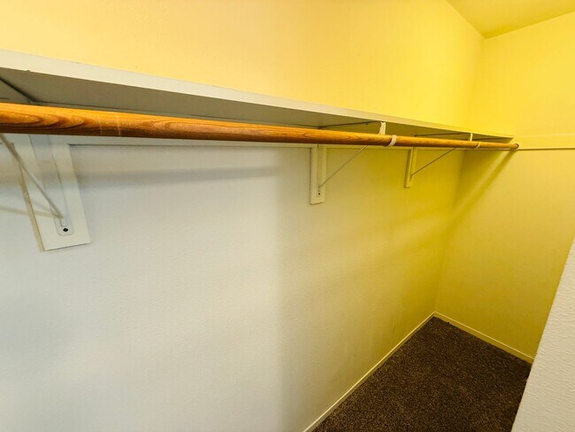 Building Photo - 940 Merced Ave