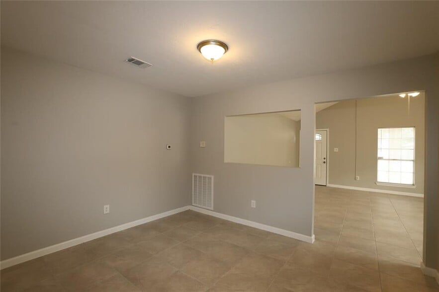 Dining Nook - 542 Connorvale Ln