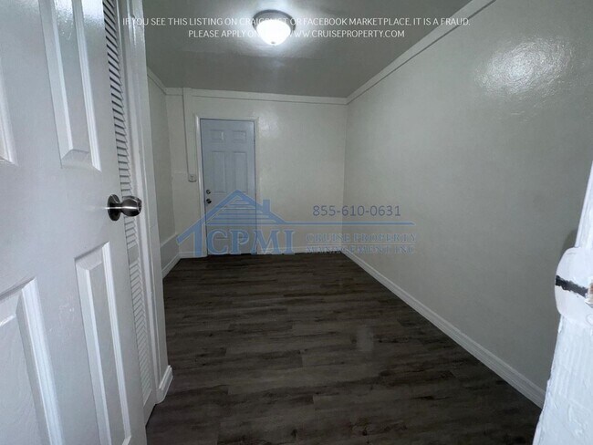 Building Photo - 5814 Taylor St