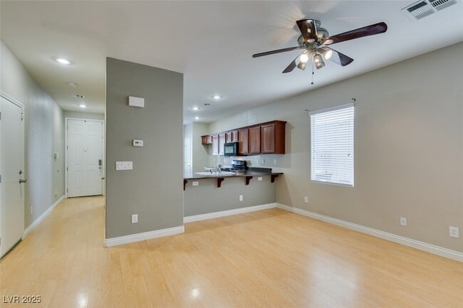 Building Photo - 169 Almond Ridge Pl