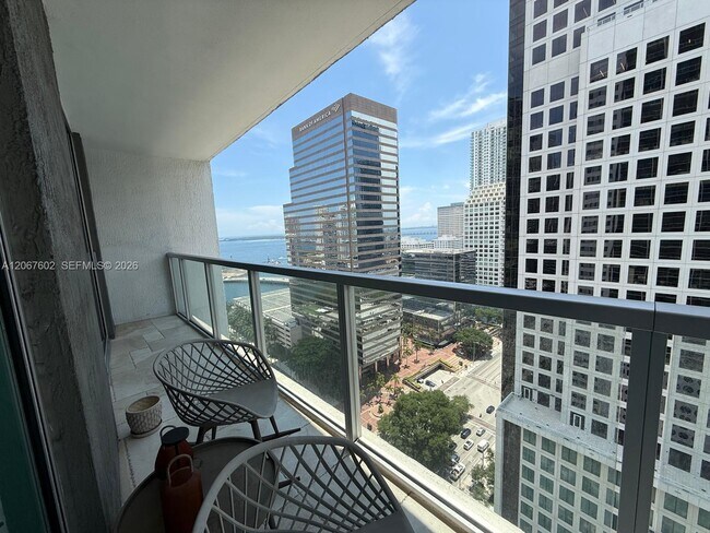 Building Photo - 500 Brickell Ave