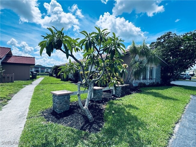 Building Photo - 4107 SE 18th Pl