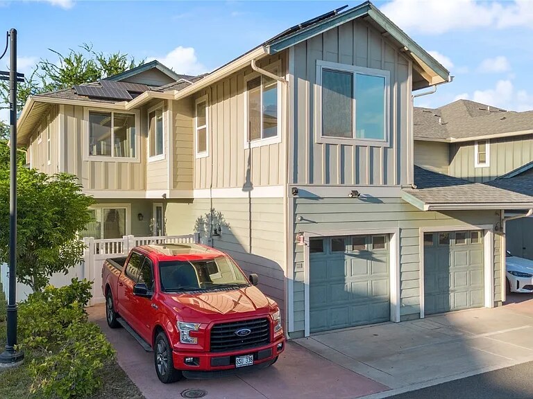Building Photo - 840 Kakala St