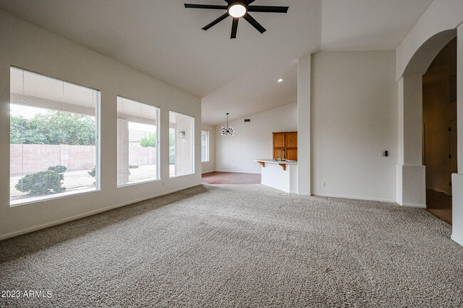 Building Photo - 4603 W Villa Linda Dr