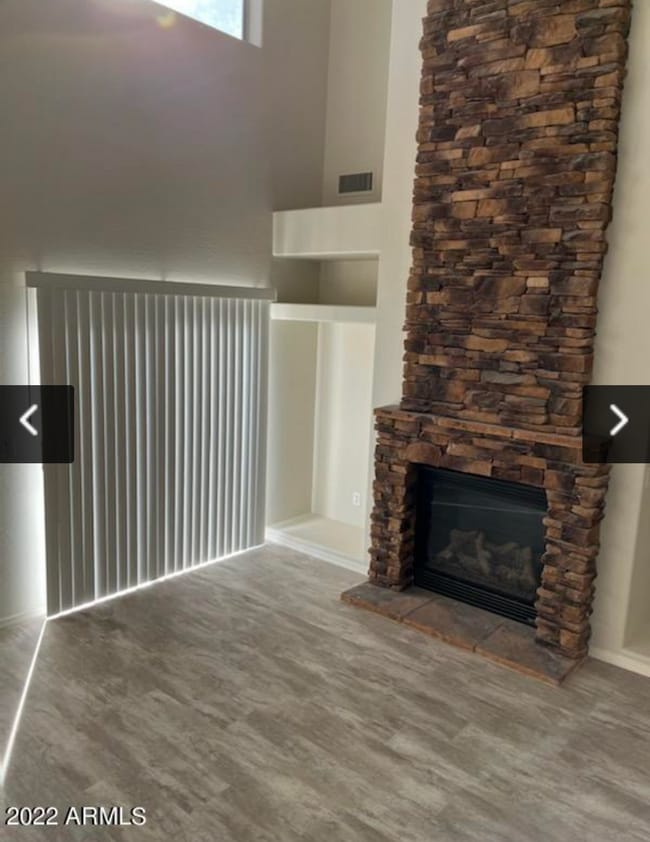 Building Photo - 44425 W Oster Dr