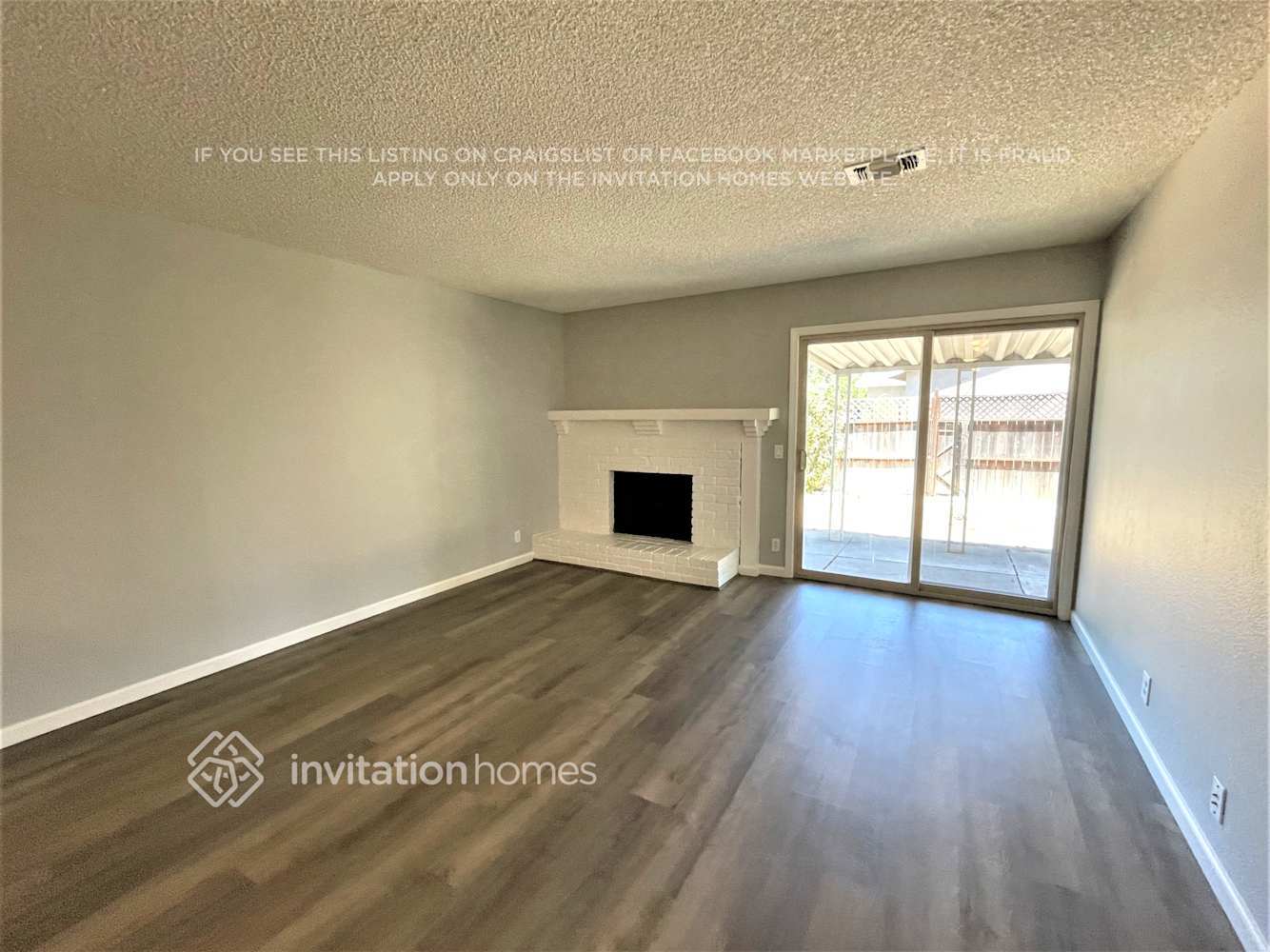 Building Photo - 1101 Woodridge Dr