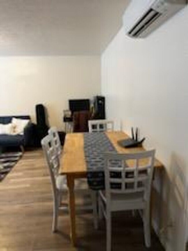 Building Photo - 1B/1B Pet Friendly Apartment South of BYU