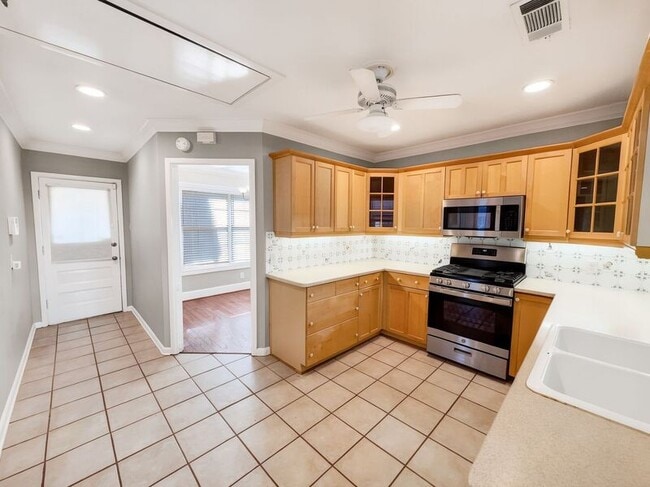 Building Photo - 4414 Merrell Rd