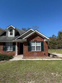 Building Photo - 2 Bedroom 2 Bath Duplex