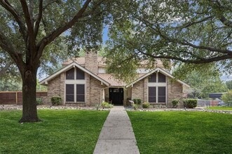 Building Photo - 3601 Colosseum Way