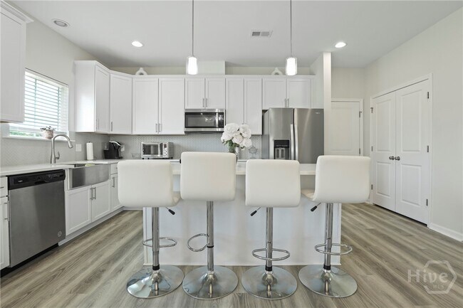 Building Photo - 117 Mettler Loop