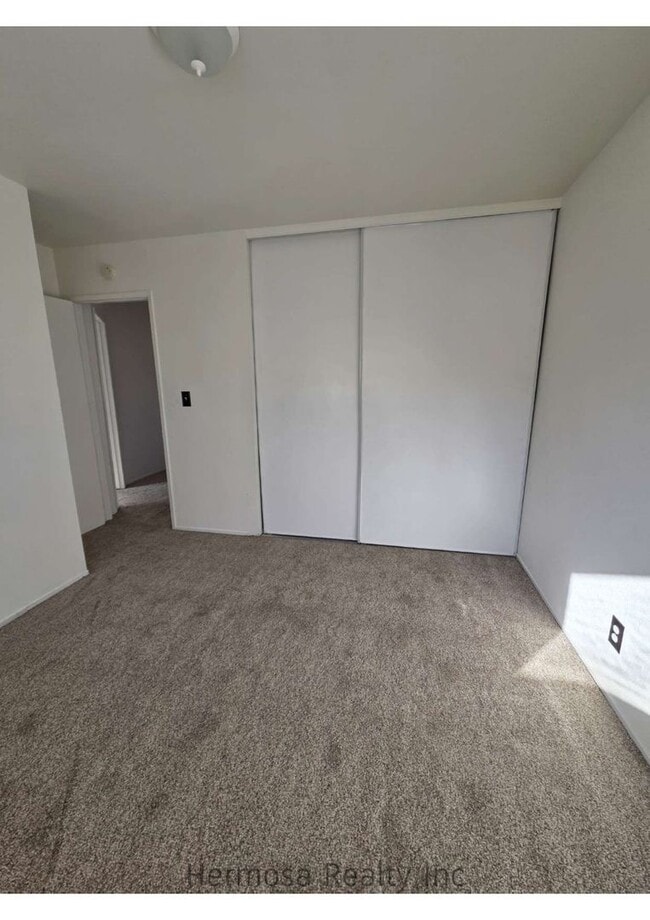 Building Photo - 1234 W J St