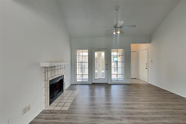 Building Photo - 3105 San Jacinto St