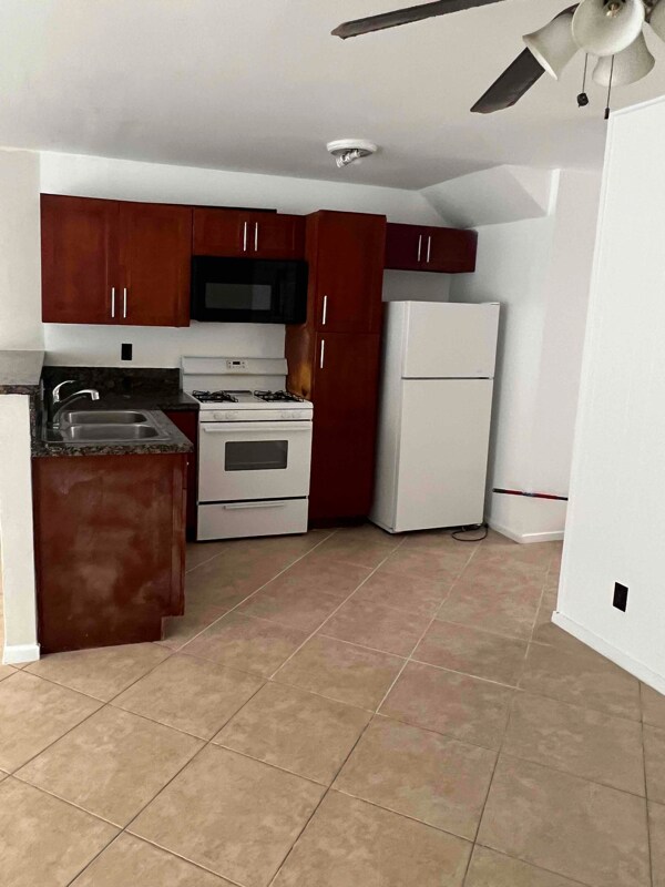 Building Photo - 3733 Keystone Av