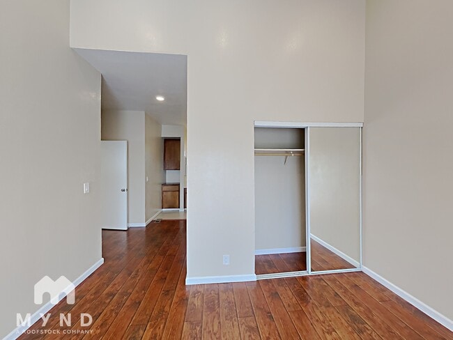 Building Photo - 362 Via Primavera Dr