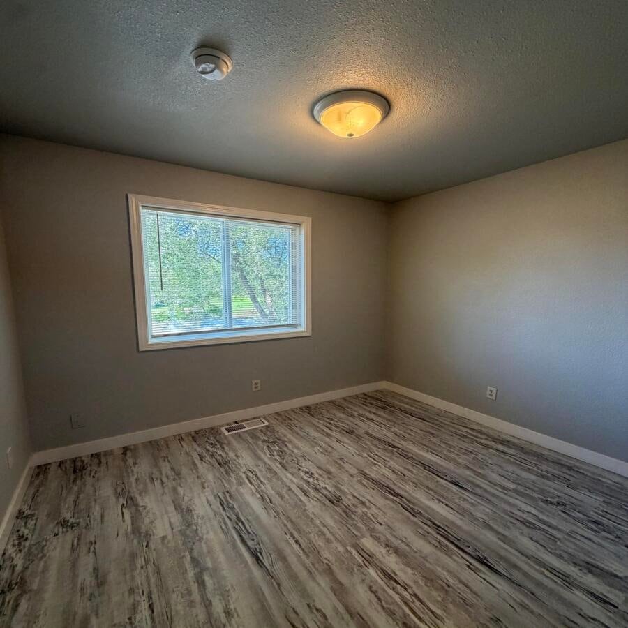 Building Photo - 1147 Eldora Ln