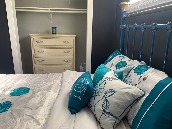 Building Photo - 2508 Braemore Rd