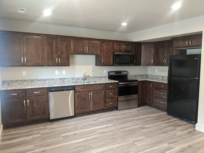 Building Photo - 966 Georgia Drive Unit 10