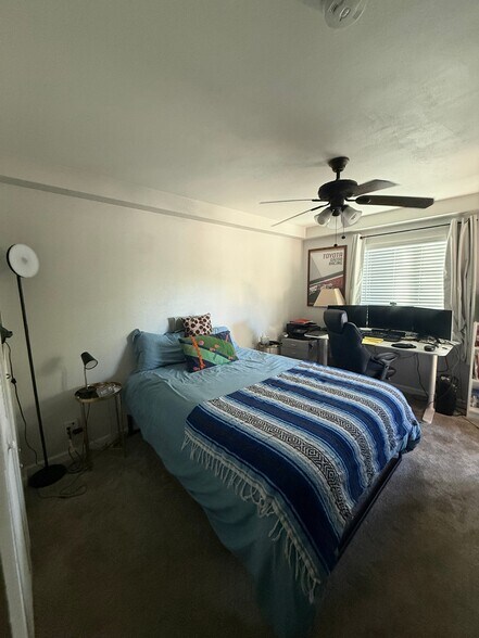 Building Photo - 2507 E 15th St