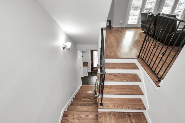 Building Photo - 5443 Kansas St