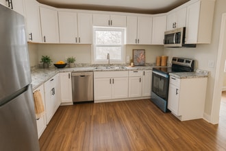 Building Photo - 710 S McClelland St