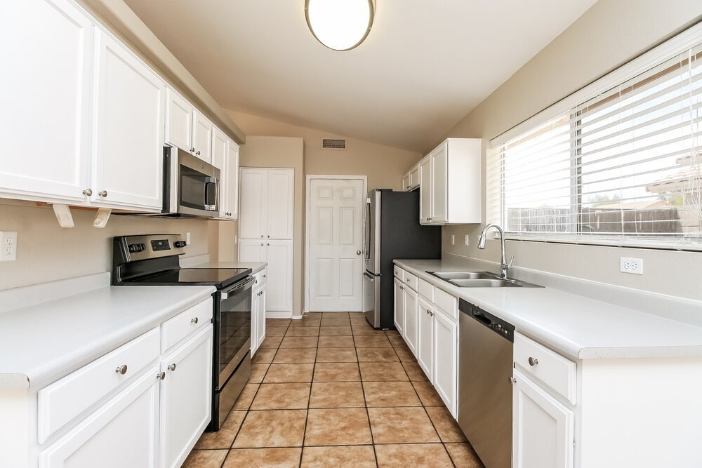 Building Photo - 1702 W Jupiter Way