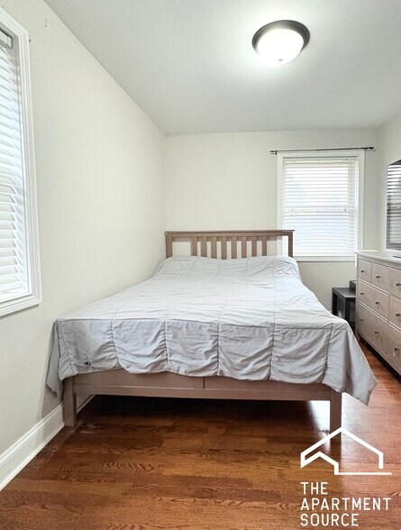 Building Photo - 8108 S 85th Ave