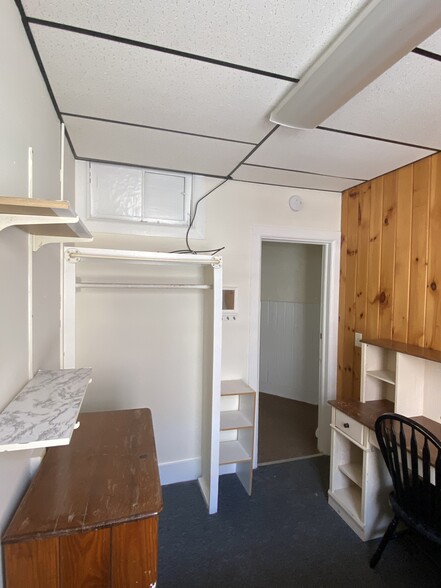 Building Photo - 402 Eddy St