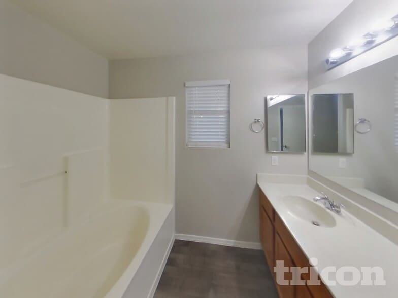 Building Photo - 11445 W Cambridge Ave