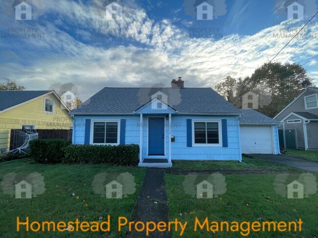 Primary Photo - CHECK OUT THIS HUGE YARD!