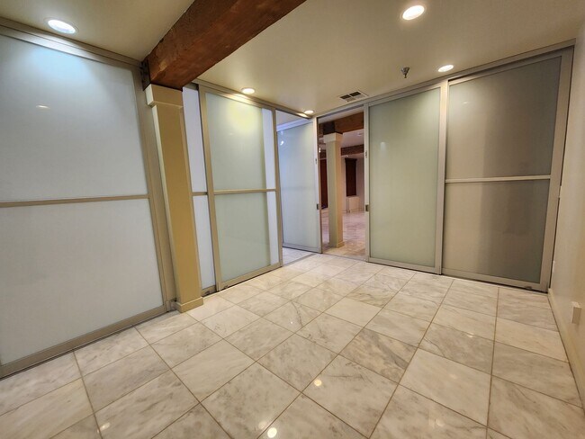 Building Photo - 120 I St