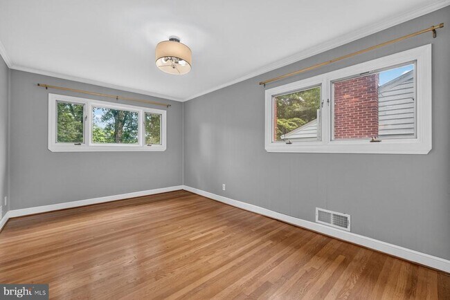 Building Photo - 3604 Husted Dr