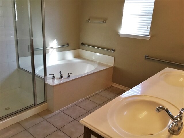 Building Photo - 12373 Latigo Dr
