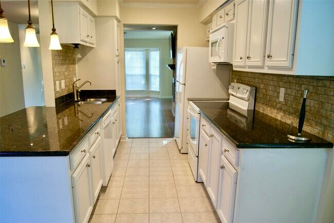 Building Photo - 5801 Lumberdale Rd