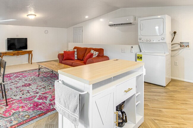 Building Photo - 4339 Eaton St