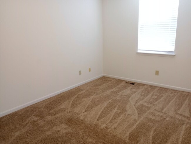 Building Photo - 3500-3502-3502 Delmar Ct