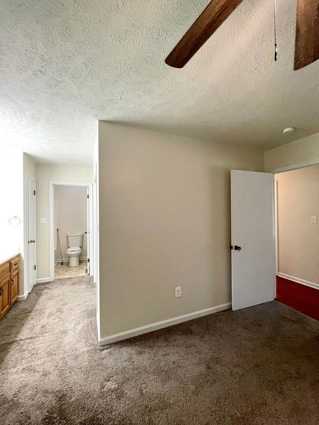 Building Photo - *Reduced Rent* Home Sweet Home