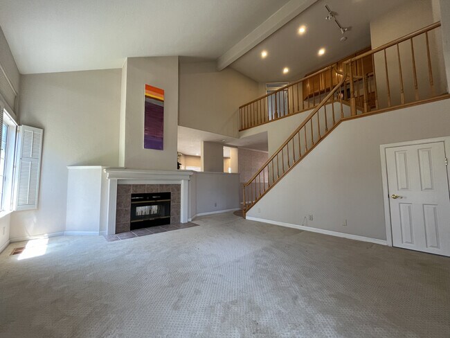 Building Photo - 3199 Alpine Dr