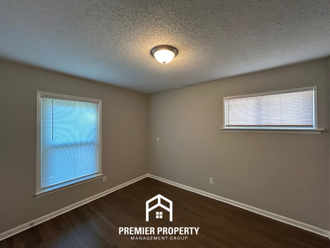 Building Photo - 8288 Cedarbrush Dr