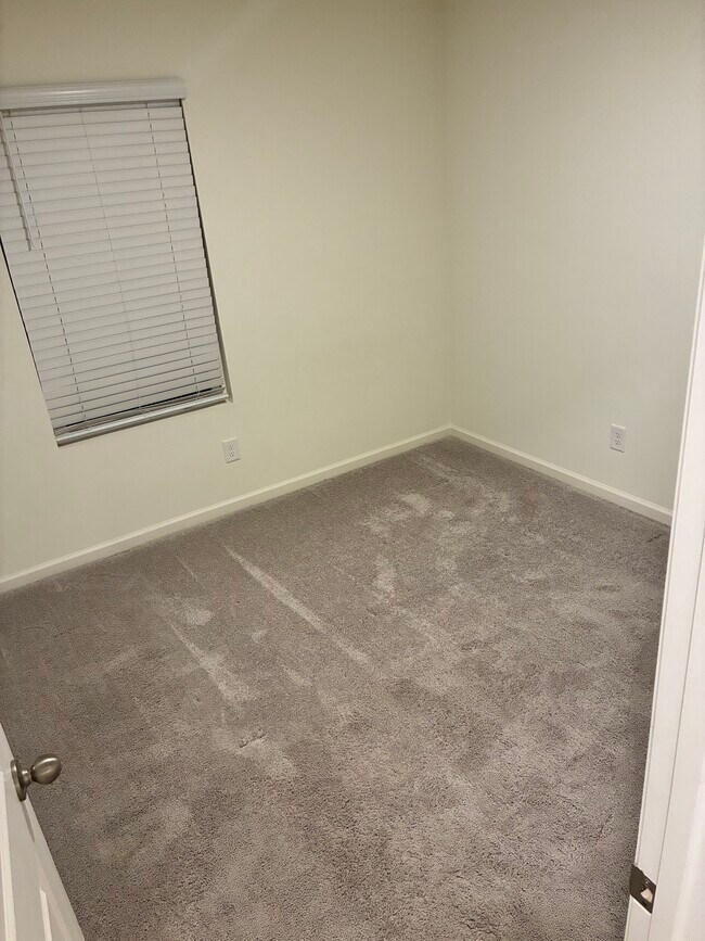 Building Photo - Cartersville Townhomes