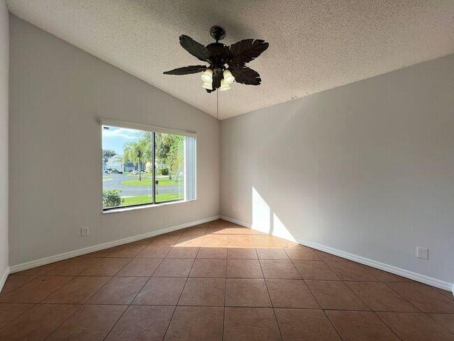 Building Photo - 89 Buxton Ln