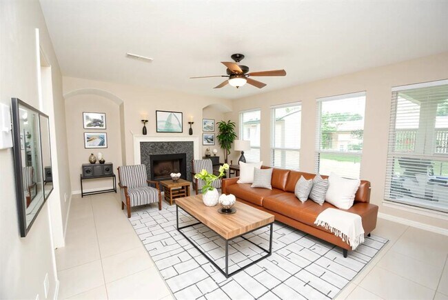 Building Photo - 17110 Fairway Glen Ct