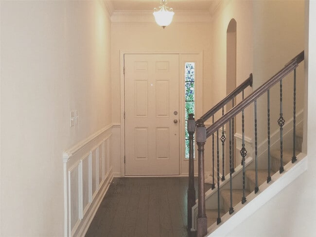 Building Photo - 509 Whitworth Ln