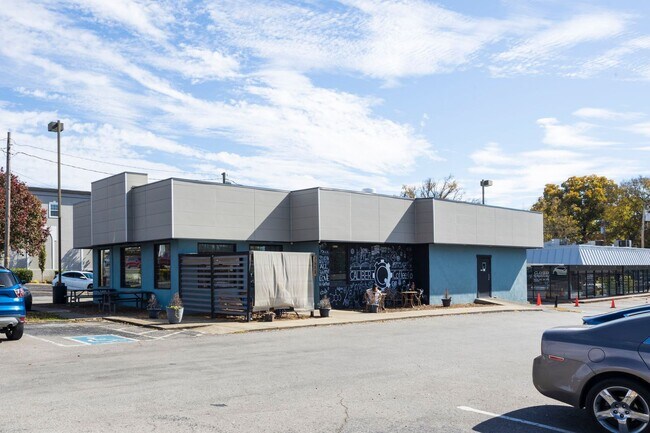 Building Photo - 1540 Lebanon Pike