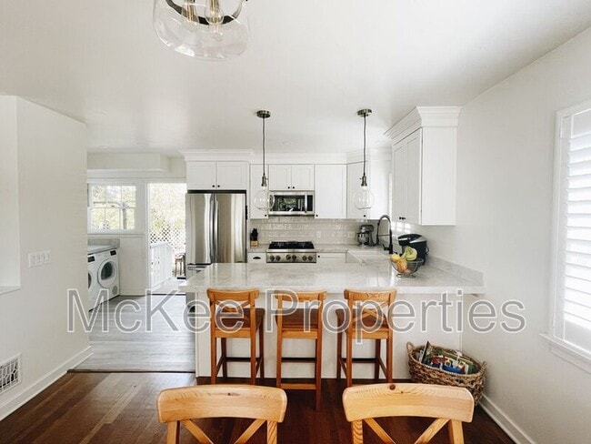 Building Photo - 277 B Ave