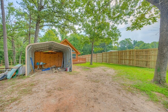 Building Photo - 144 Little John Dr