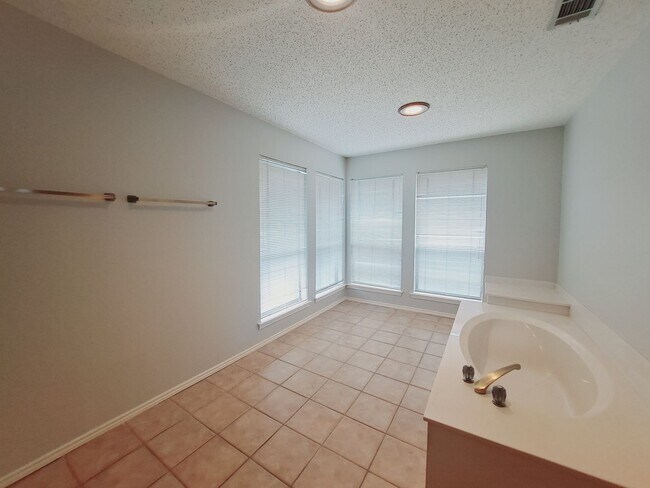 Building Photo - 3917 St Christopher Ln