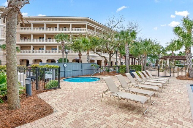 Building Photo - Fully furnished condo in Rosemary Beach!